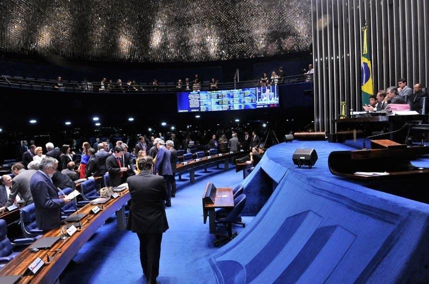 Mudan&ccedil;a passou com o apoio de 36 votos contra 31