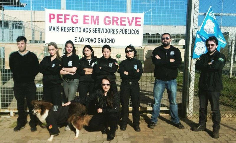 Paralisa&ccedil;&atilde;o de agentes penitenci&aacute;rios restringe h&aacute; tr&ecirc;s dias transporte e entrada de visitantes