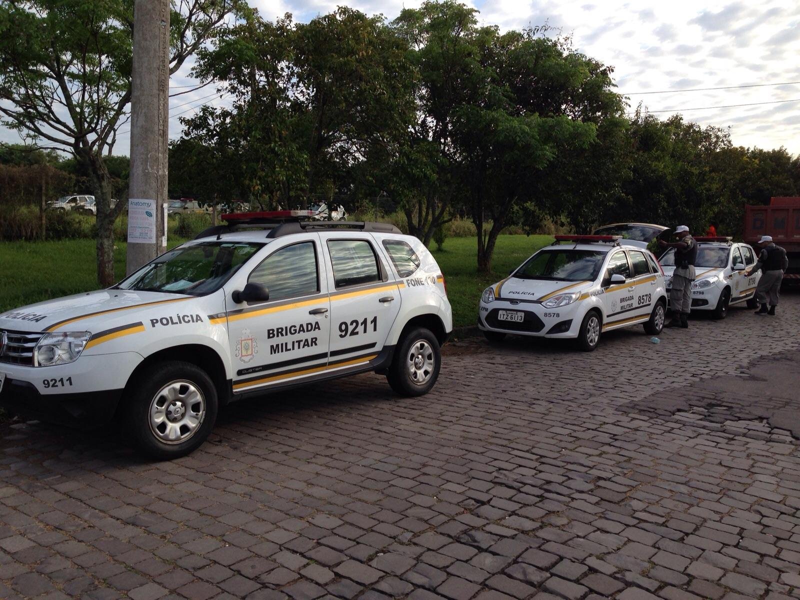 Viaturas est&atilde;o paradas no 21&ordm; BPM durante quarto dia de paralisa&ccedil;&atilde;o