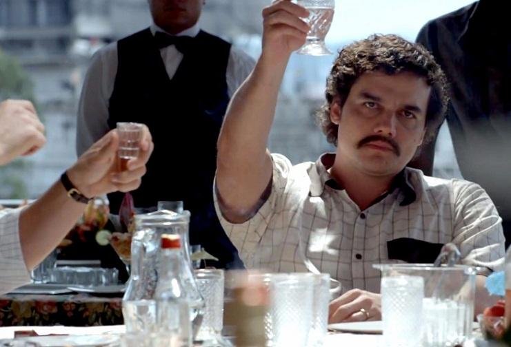 "Narcos" traz Wagner Moura na pele do narcotraficante Pablo Escobar