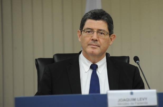 Planalto descarta sa&iacute;da de Levy da Fazenda