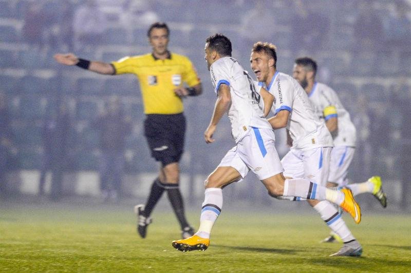 Bob&ocirc; marcou seu primeiro gol com a camisa do Gr&ecirc;mio