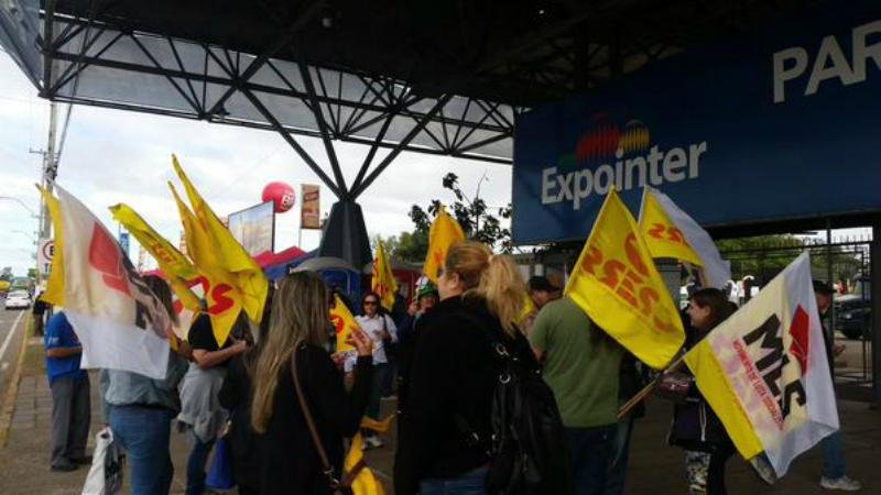 Professores participam de mobiliza&ccedil;&atilde;o na Expointer