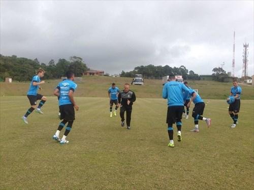 Reservas do Gr&ecirc;mio treinaram no Cort&atilde;o do Santinho