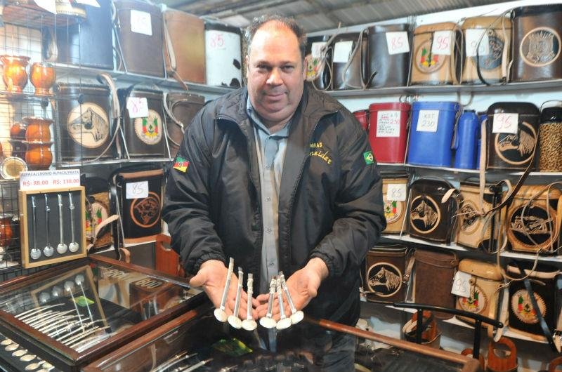 Expositores reduziram a meta de vendas, mas esperam grande movimento durante o &uacute;ltimo dia da feira