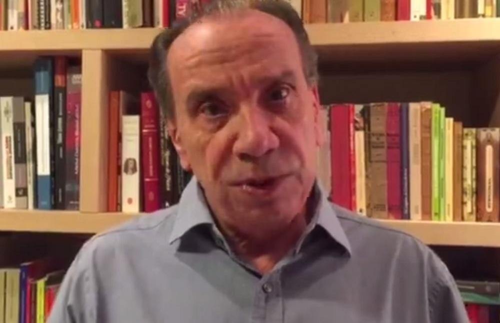 Senador divulgou um v&iacute;deo nas redes sociais com declara&ccedil;&atilde;o
