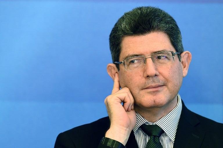 Levy pediu paci&ecirc;ncia ap&oacute;s ajustes