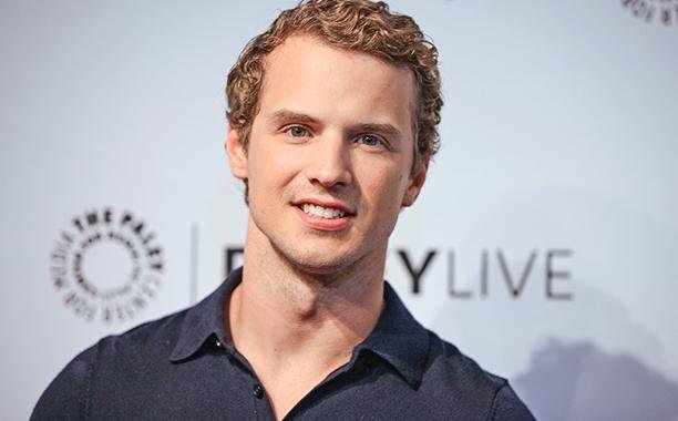 Freddie Stroma entra no sexto ano de GoT como Dickon Tarly
