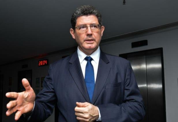 Levy n&atilde;o descarta aumento do Imposto de Renda da pessoa f&iacute;sica