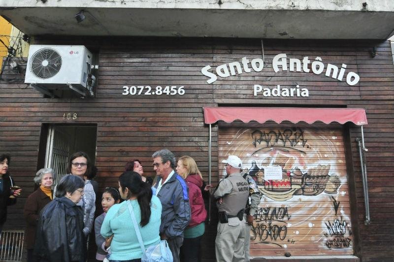Moradores de rua escreveram carta para agradecer comerciante de Porto Alegre 