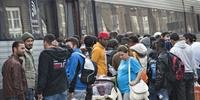 Dinamarca libera passagem a refugiados que querem pedir asilo na Suécia