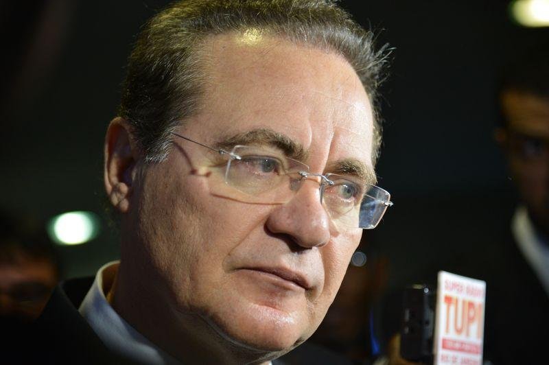 Mais do que nunca governo precisa ter foco, diz Renan