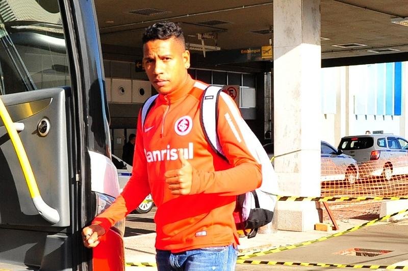 Inter fica com uma op&ccedil;&atilde;o a menos para formar seu meio campo