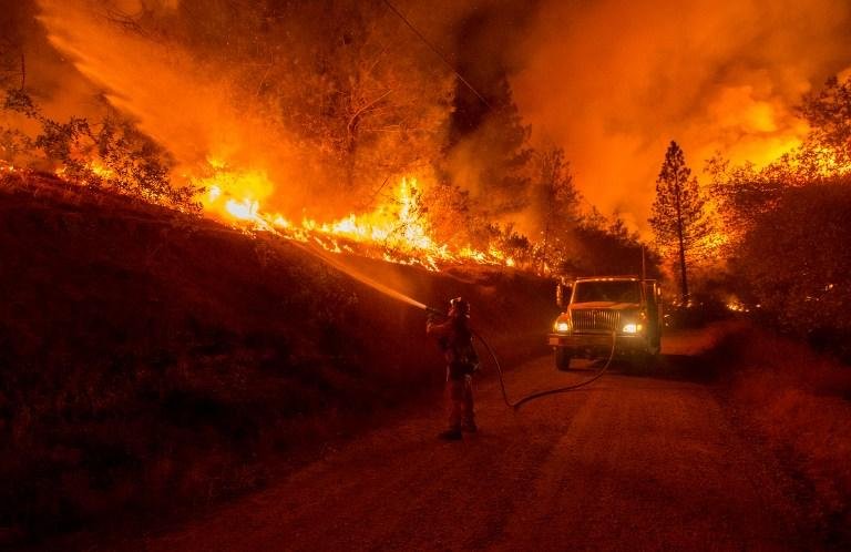 Mais de 40 mil hectares foram arrasados pelas chamas em &aacute;rea de seca nos EUA