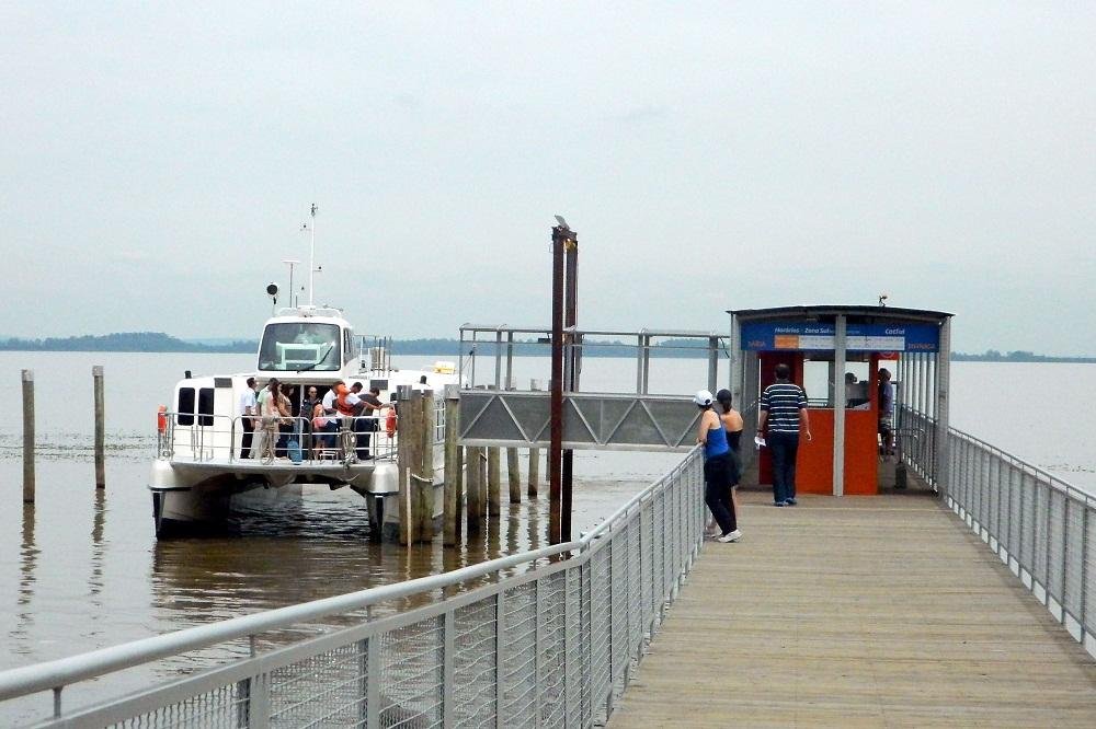 Trajetos feitos entre as esta&ccedil;&otilde;es de Gua&iacute;ba, do Centro e do Barra Shopping Sul atendem cerca de 3,3 mil passageiros por dia