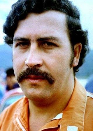 Livro traz cartas de Pablo Escobar 