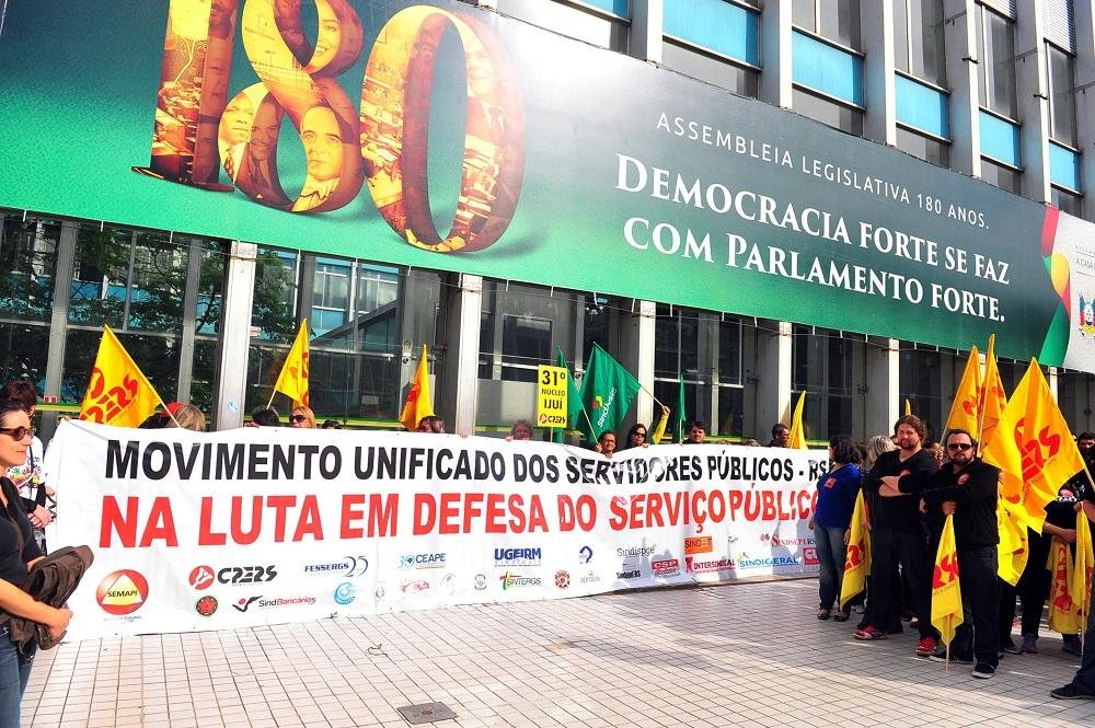 CPERS protestou contra mudan&ccedil;as buscadas pelo governo na AL para aumentar caixa