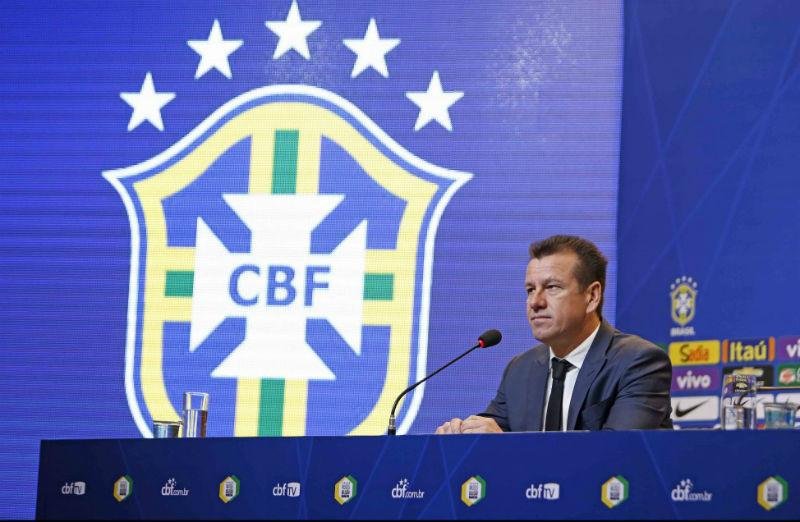Dunga anunciou lista de convocados para Eliminat&oacute;rias