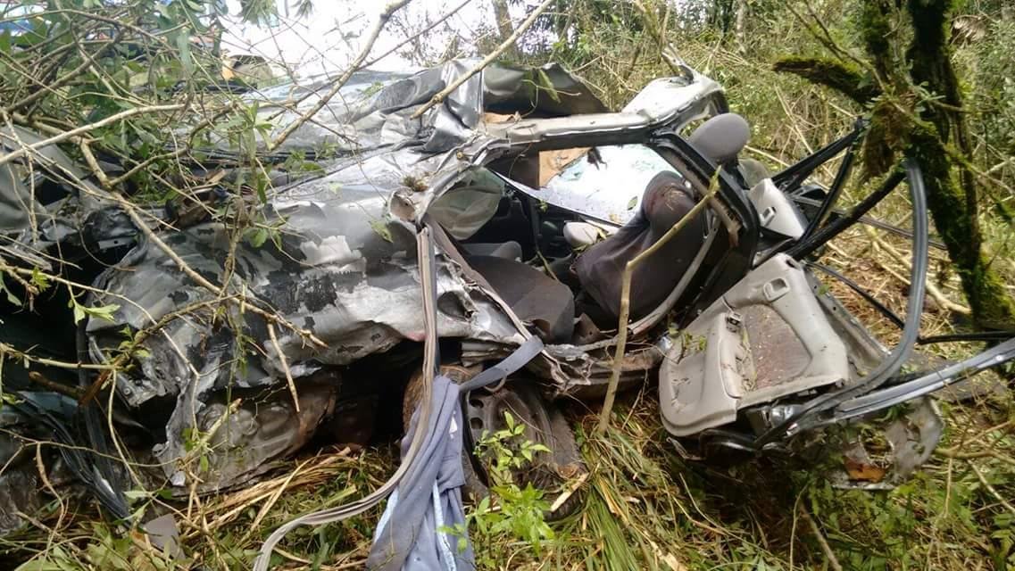 Tereza estava no banco traseiro e foi arremessada para fora do ve&iacute;culo