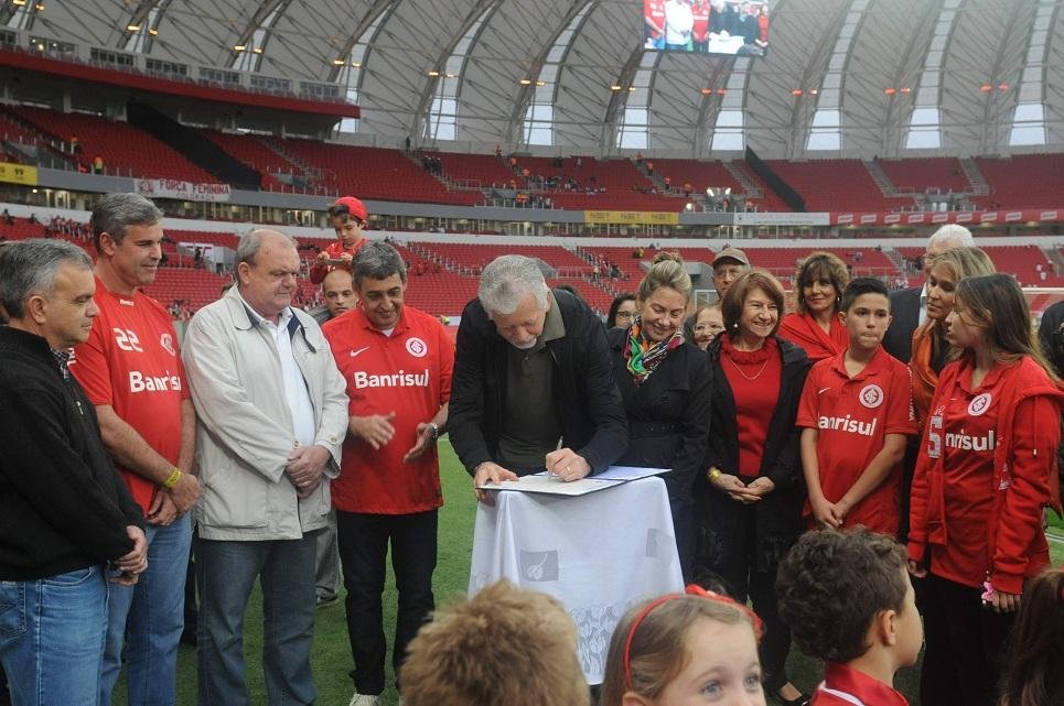 Fortunati entreou documento para opera&ccedil;&otilde;es definitivas do Beira-Rio