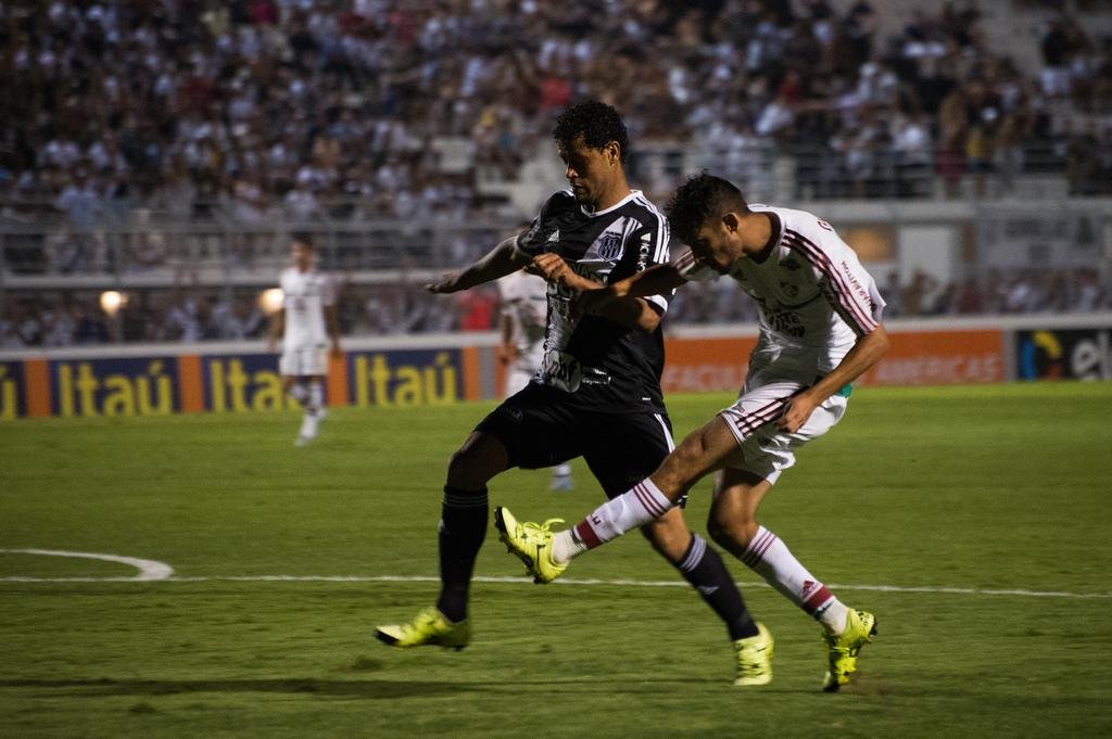 Ponte Preta venceu o Fluminense, por 3 a 1, em Campinas 