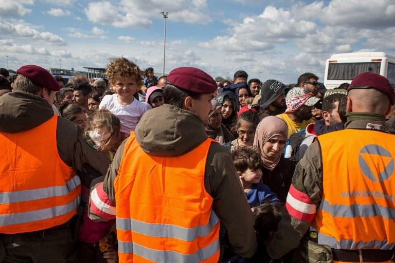 Governo contabiliza entrada de 11 mil refugiados na &Aacute;ustria 