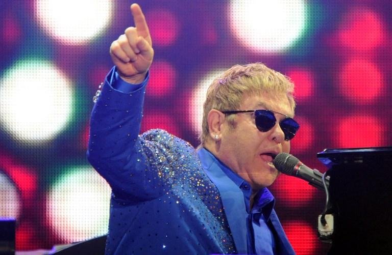 Elton John encerra o fim de noite na Cidade do Rock