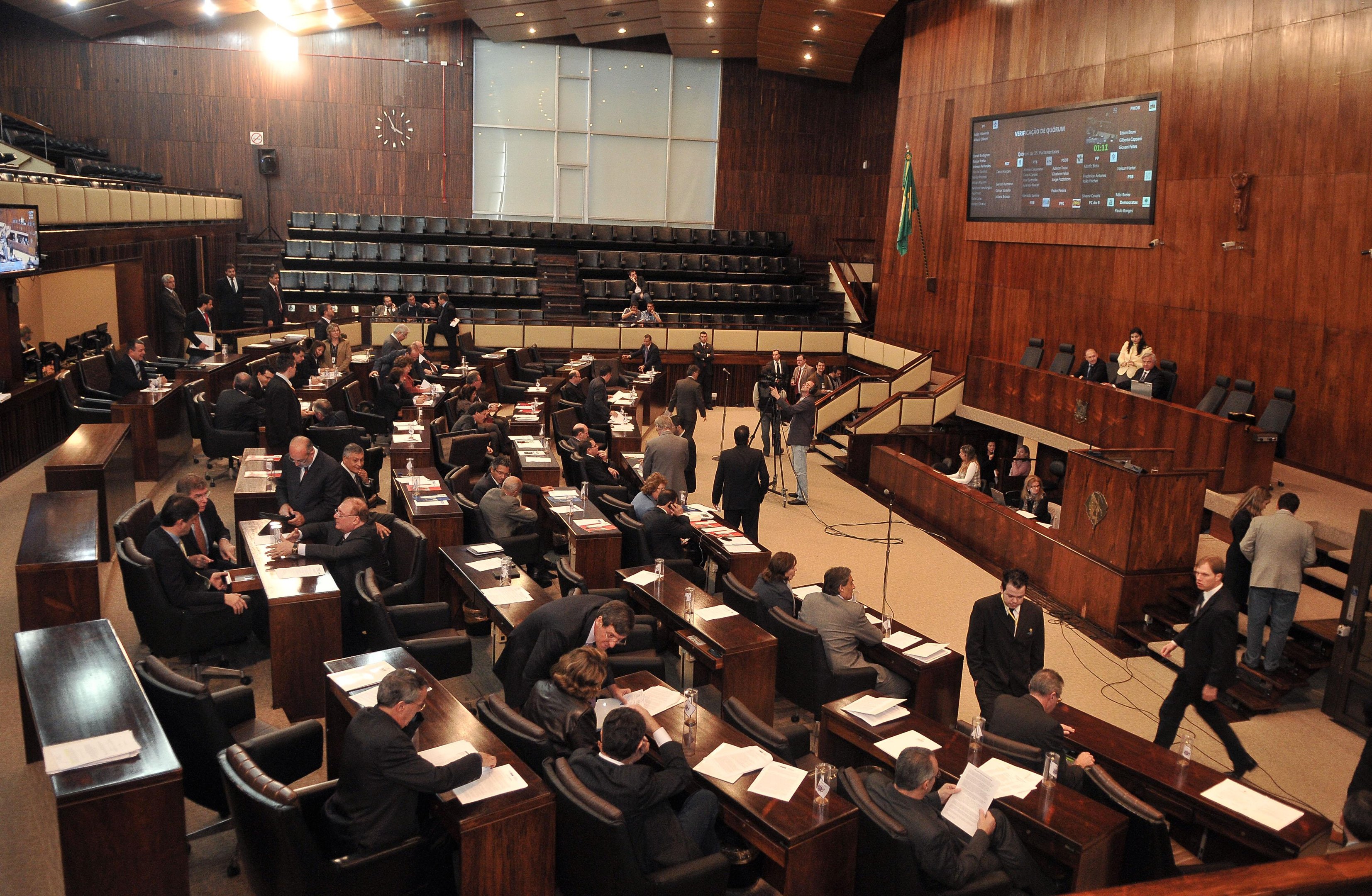 L&iacute;der do PT, Mainardi critica bloqueio desta segunda-feira: "poder p&uacute;blico n&atilde;o pode agir em repres&aacute;lia"