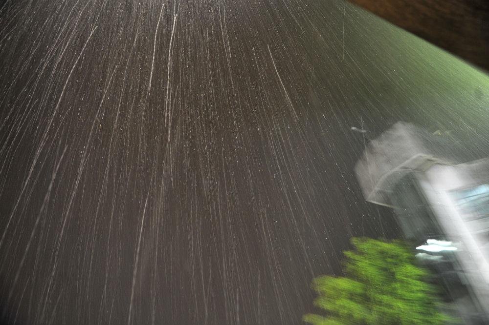 Chuva de granizo atingiu diversas cidades nesta noite