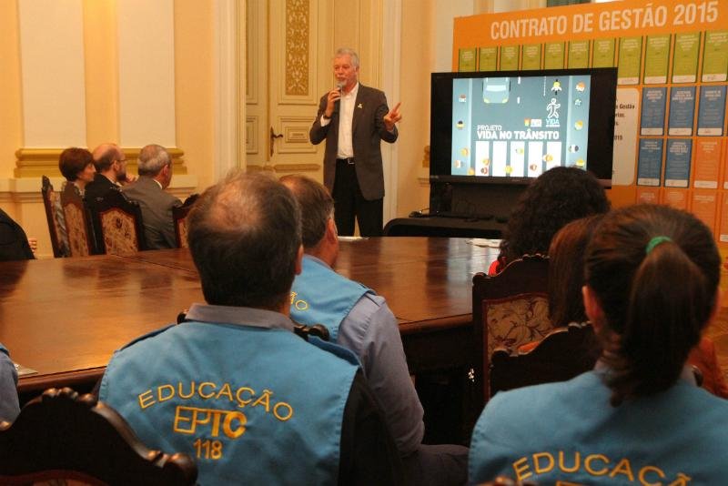 Prefeito Jos&eacute; Fortunati explicou que as informa&ccedil;&otilde;es devem nortear o trabalho de preven&ccedil;&atilde;o