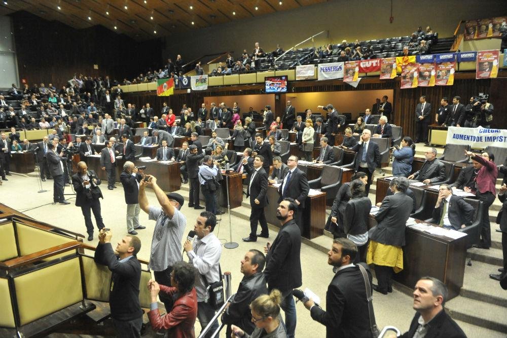 Sess&atilde;o aprovou aumento no ICMS
