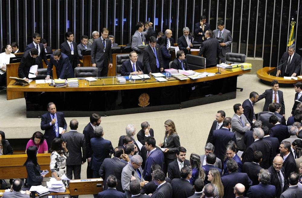 Foram mantidos tamb&eacute;m outros 22 vetos