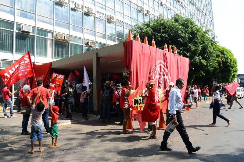 Cerca de 150 pessoas comp&otilde;em o grupo