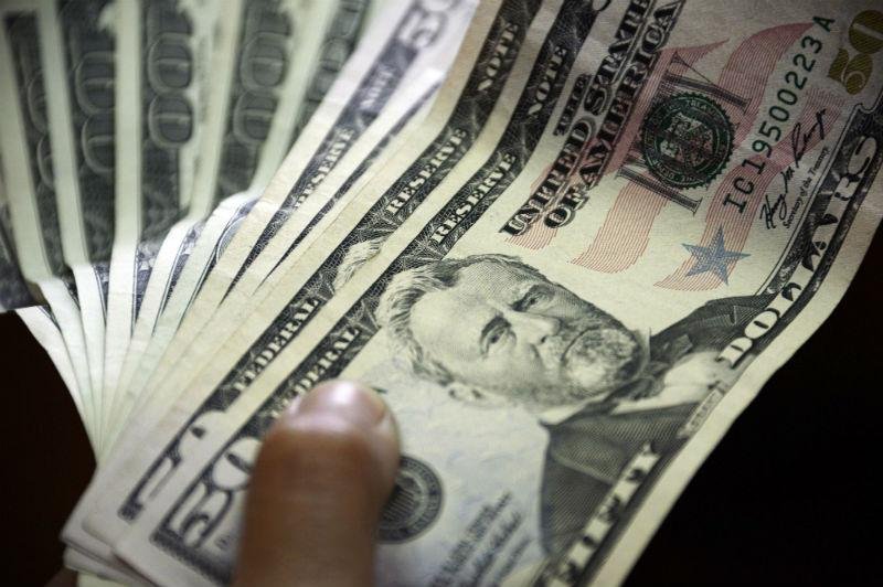 D&oacute;lar chega a R$ 4,23 e atinge novo recorde nesta quinta 