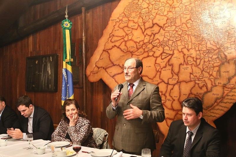 Pagamento &eacute; confirmado dois dias ap&oacute;s aprova&ccedil;&atilde;o do aumento do ICMS, v&aacute;lido para 2016