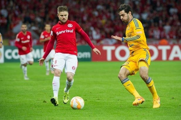 Sasha voltou contra o Tigres, mas voltou a ter um problema no tornozelo e passou por cirurgia