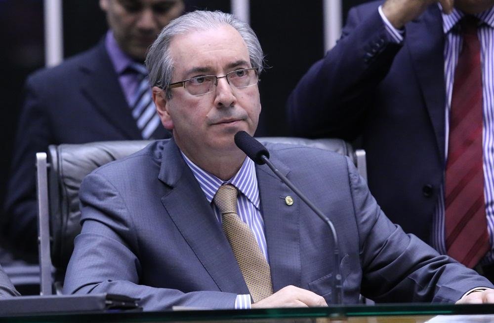 Su&iacute;&ccedil;a bloqueia conta que teria Cunha como benefici&aacute;rio