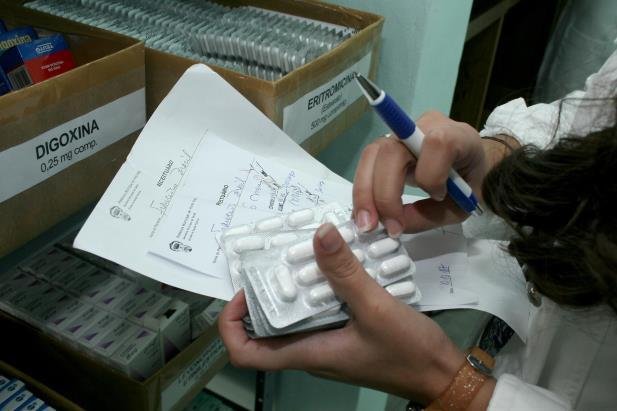 Apenas moradores de Porto Alegre podem retirar medicamentos a partir de hoje