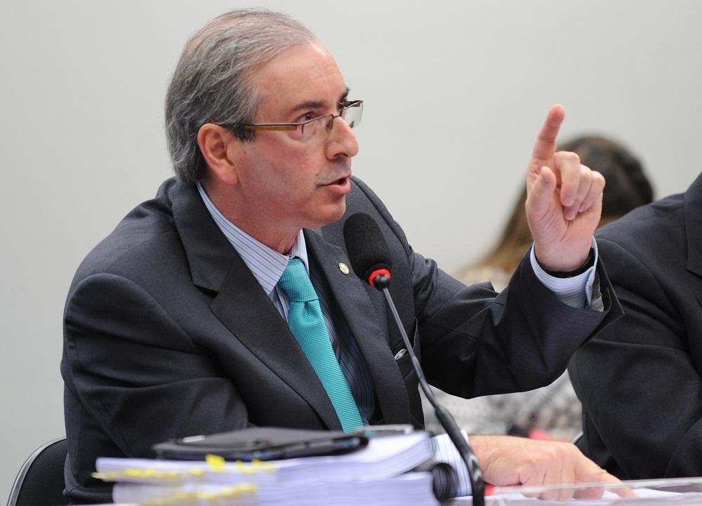 Cunha nega que adiamento de viagem &agrave; It&aacute;lia tenha rela&ccedil;&atilde;o com den&uacute;ncias