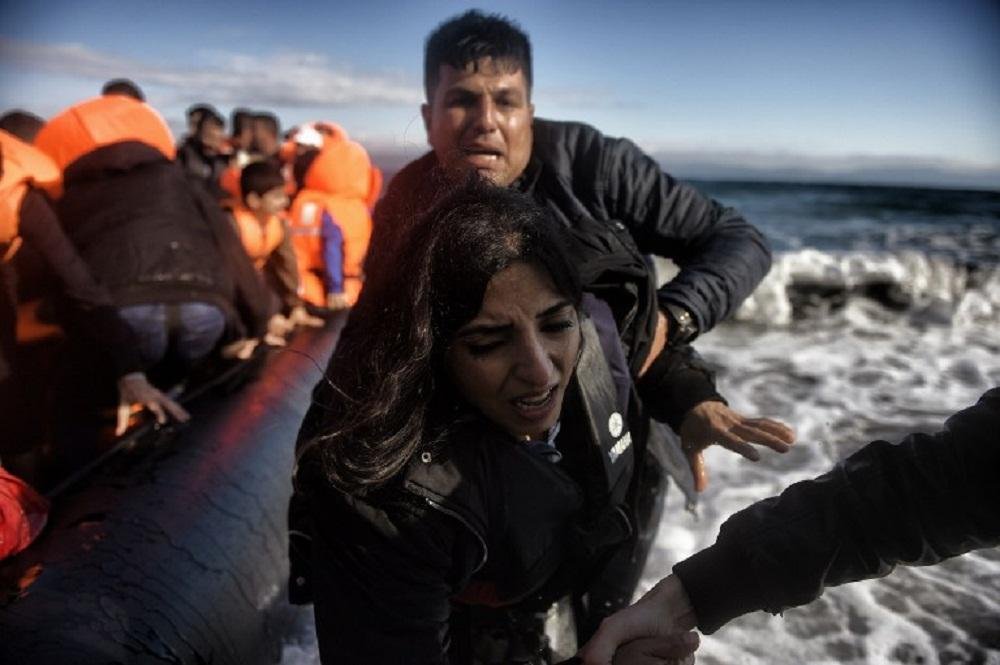 ONU prev&ecirc; a chegada de 700 mil migrantes &agrave; Europa este ano