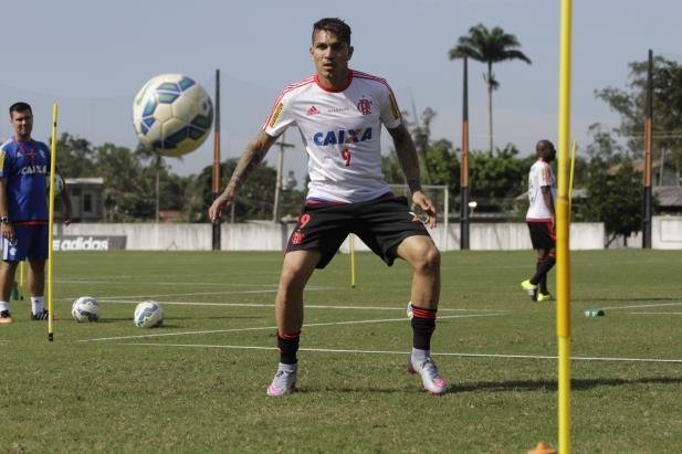Guerrero minimiza discuss&atilde;o em treino e revela jogar com infiltra&ccedil;&atilde;o