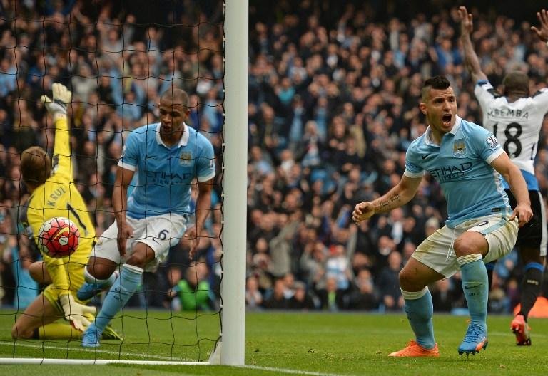 Ag&uuml;ero marca cinco gols em vit&oacute;ria do Manchester City de 6 a 1