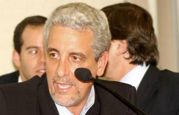 Vinda para o Brasil s&oacute; ser&aacute; suspensa se a Corte conceder uma liminar ao ex-diretor de Marketing