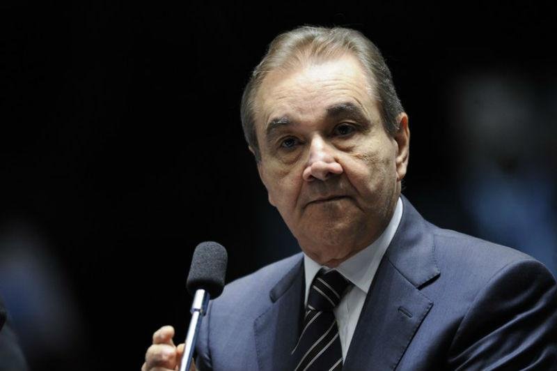 Procuradoria recolheu ind&iacute;cios de corrup&ccedil;&atilde;o passiva e lavagem de dinheiro contra parlamentar do DEM
