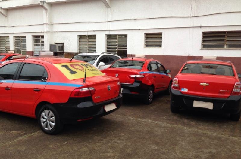 Treze t&aacute;xis  foram apreendidos na opera&ccedil;&atilde;o