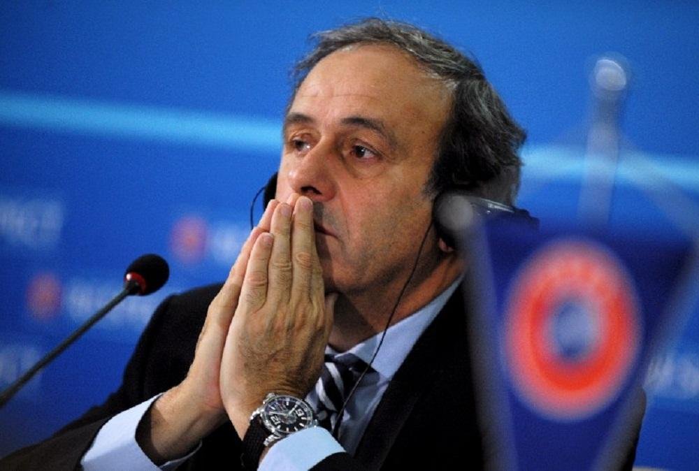Platini nega acusa&ccedil;&otilde;es e chama suspens&atilde;o de "farsa"