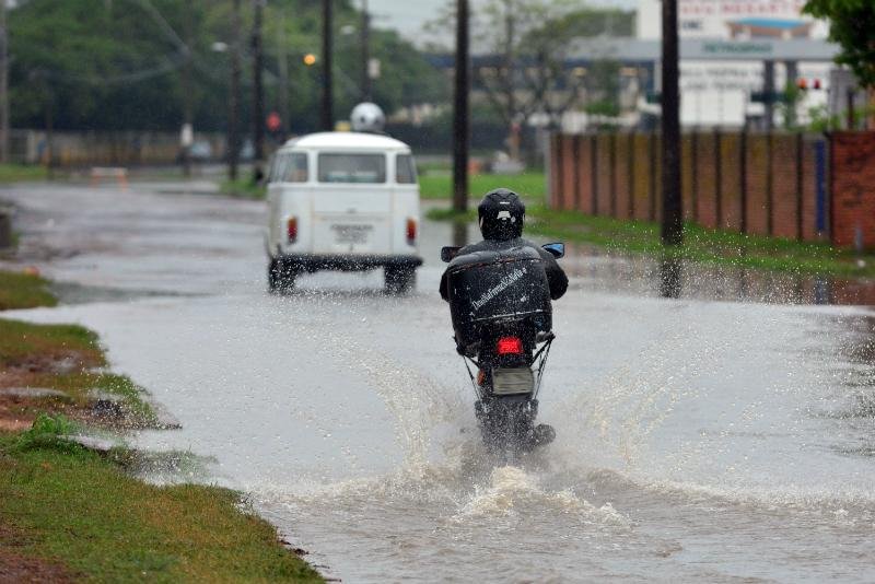 Chuva afeta mais de 15,6 mil pessoas em todo Estado
