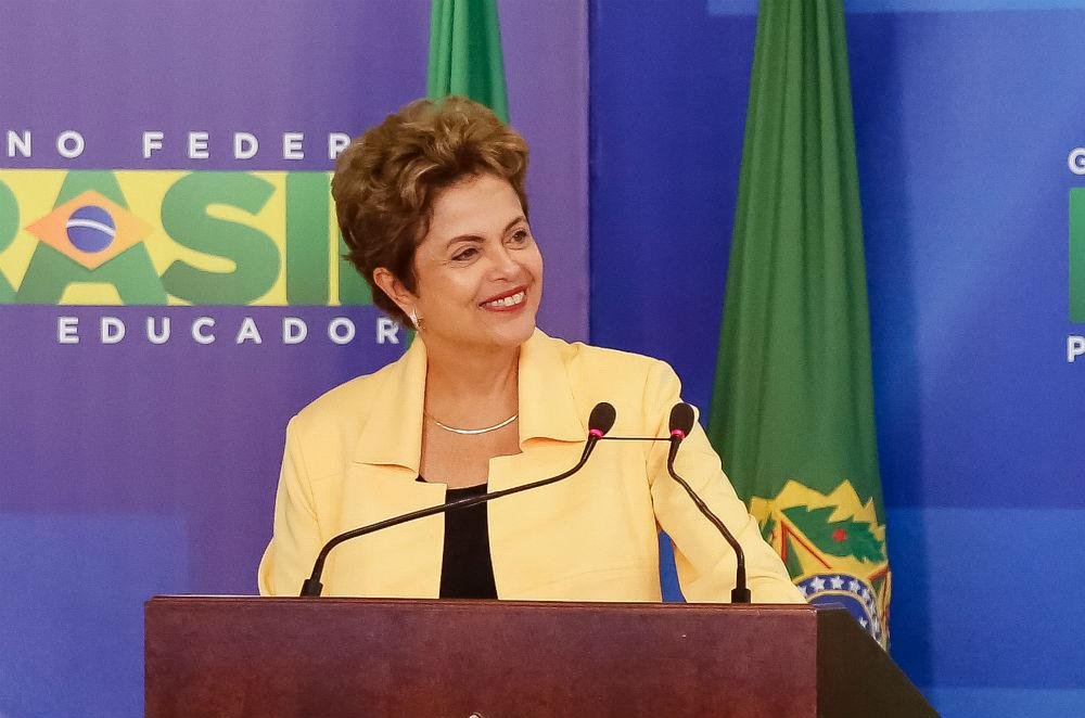 Dilma se reuniu neste domingo com os ministros da nova Secretaria de Governo, Ricardo Berzoini, e da Defesa, Aldo Rebelo
