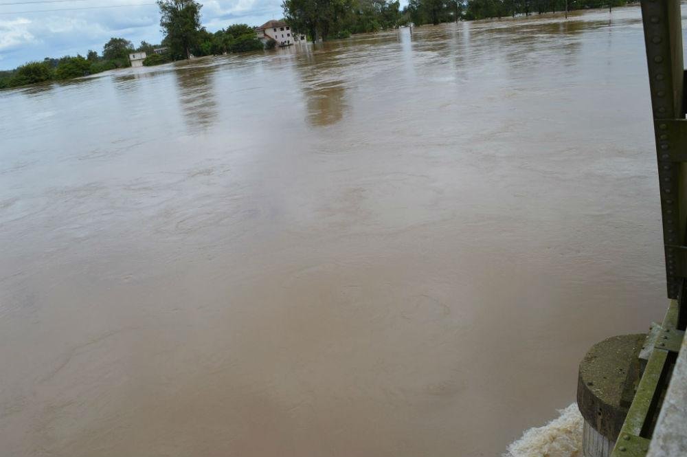 Rio Jacu&iacute; atingiu sua marca hist&oacute;rica de 25,53 metros, cerca de 7,53 acima do n&iacute;vel habitual