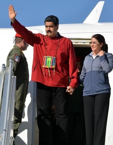Maduro alerta para "nova modalidade de golpe de Estado" contra Dilma Rousseff